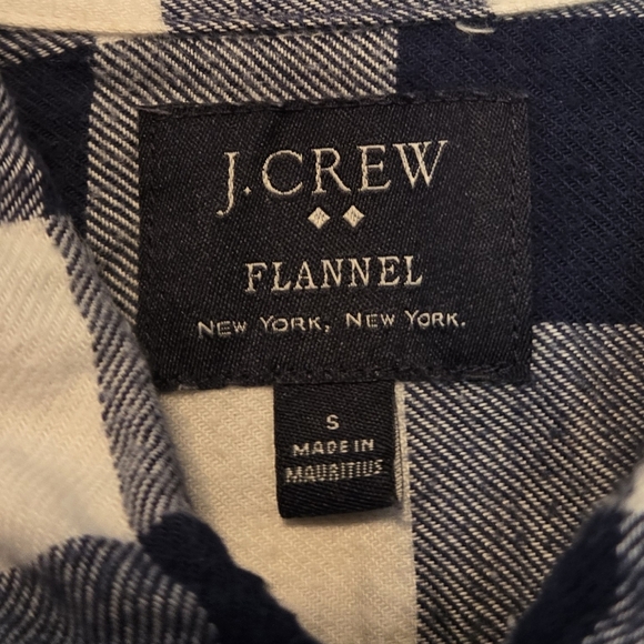 J Crew Plaid Flannel Button Down Top - Picture 3 of 3